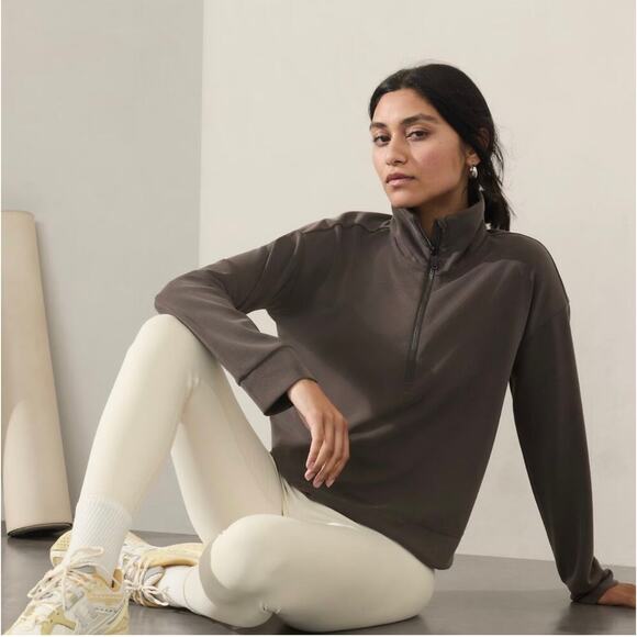Athleta Sweatshirt Womens Medium Brown Seasoft 1/4 Zip Truffle Pullover Travel - Picture 1 of 10